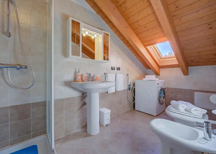 Penthouse The Magnifique View - Happy Apartman Stresa