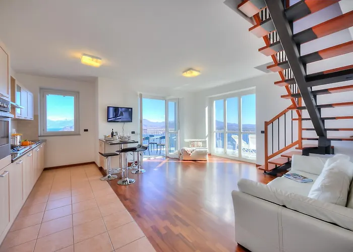 Penthouse The Magnifique View - Happy * 斯特雷萨